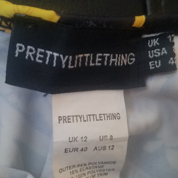 Women 1-piece bathing suit size small made by Prettylittlething - Picture 3 of 3